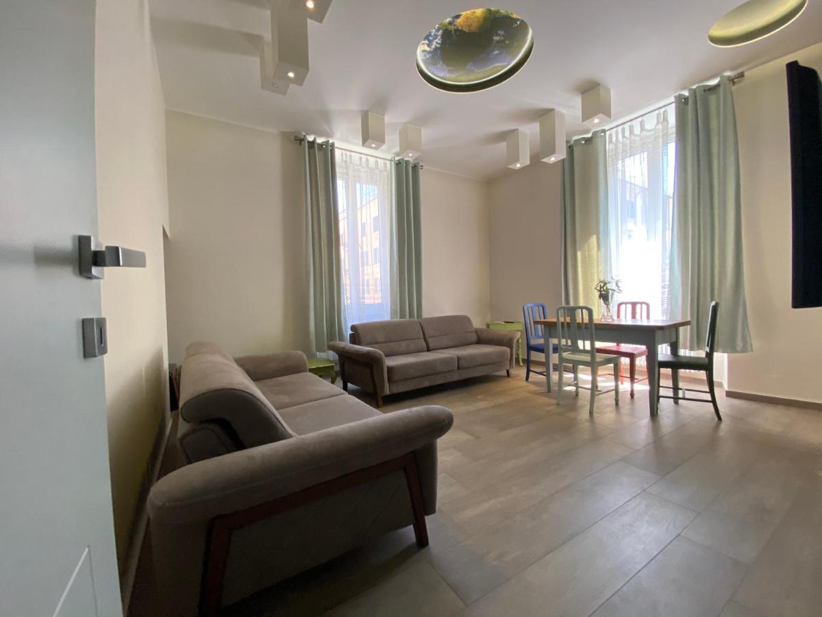 Mondo Vacanze Apartamento Savona Exterior foto